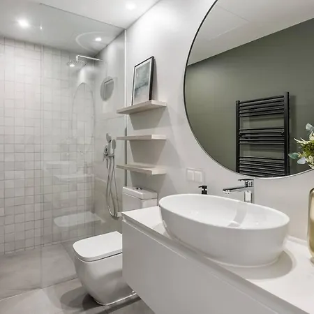 The House In Principe Real Апартаменти *