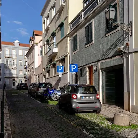 Apartment The House In Principe Real Lisbon